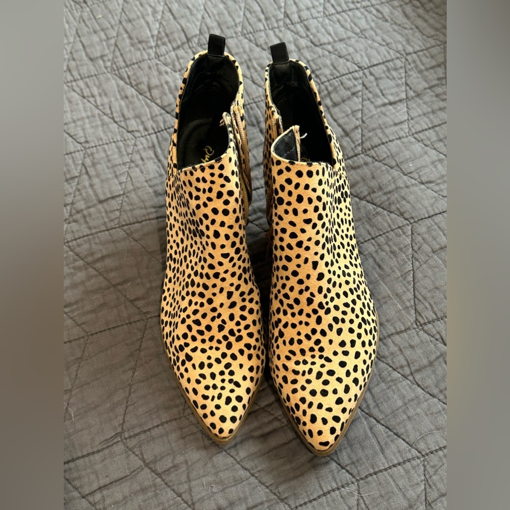 Women’s booties